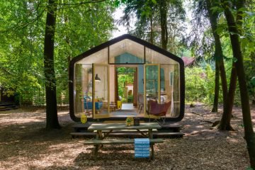 Bijzonder vakantiehuis, een wikkelhouse, gemaakt van karton