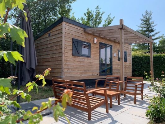 Tiny house met terras