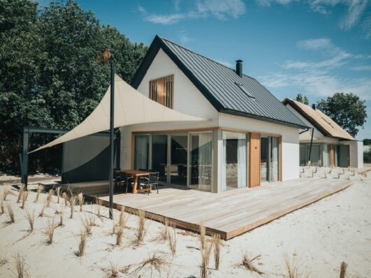 Luxe vakantiehuizen aan zee bij Ouddorp