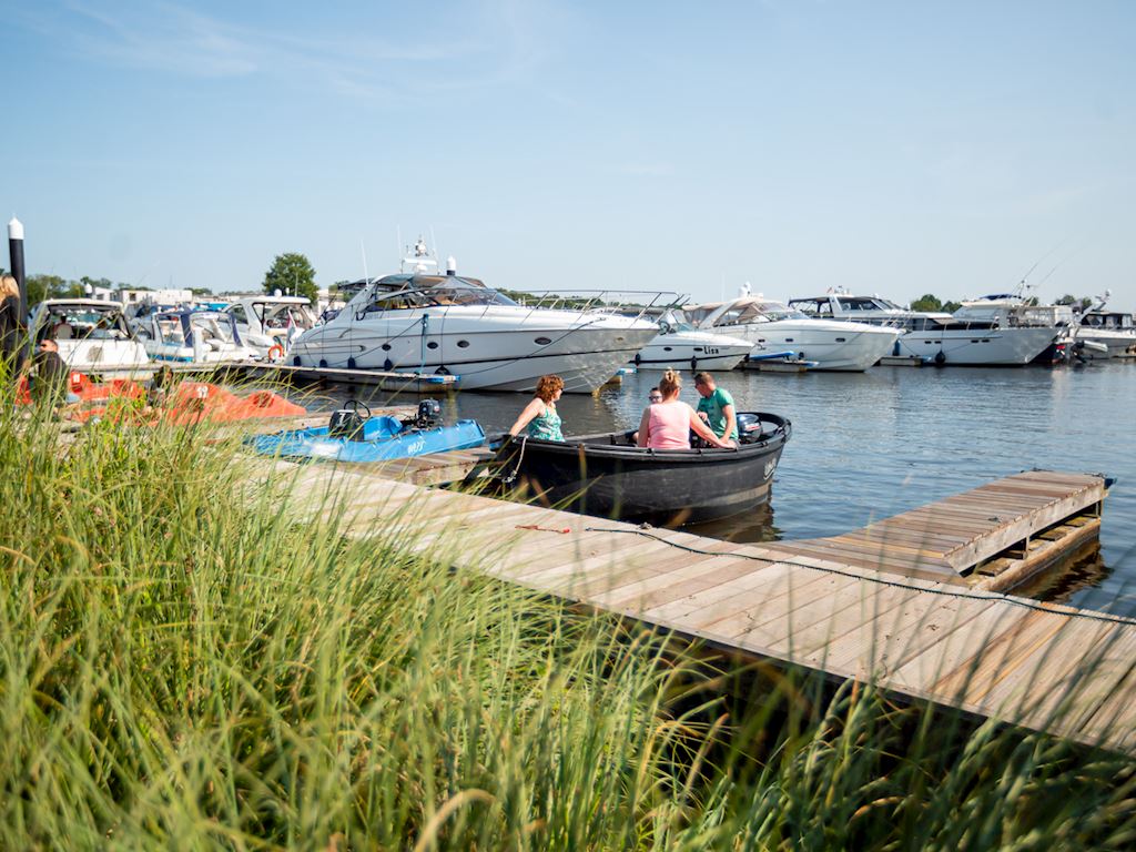 Jachthaven van Landal Marina Resort Well in Limburg
